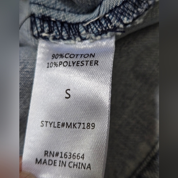 MAZIK NWT Ruffled Denim Button Up Jacket. Size Small - Picture 10 of 12